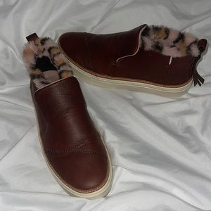 Toms size 7 burgundy leather with pink,black brown fur with cream sole slide on